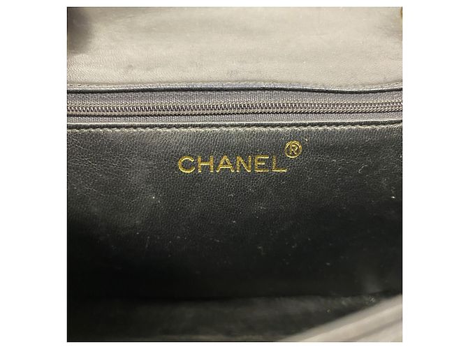 Borsa a tracolla Chanel Matelassé con catena Nero - vista 5
