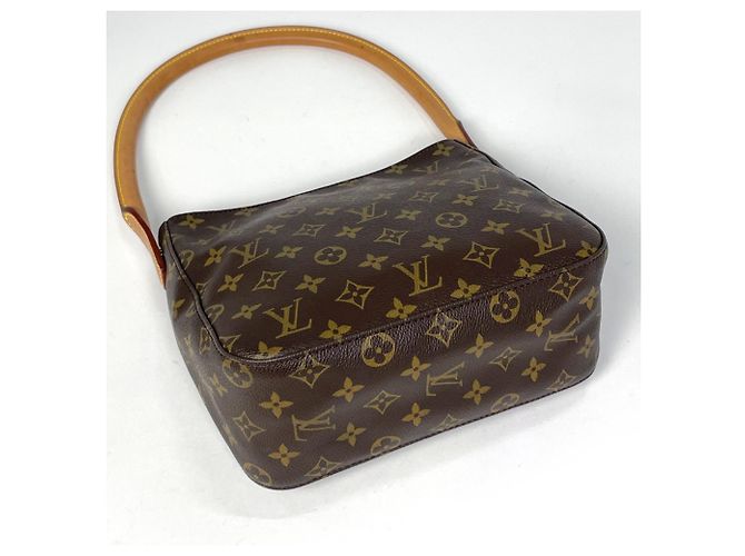 Borsa a tracolla Louis Vuitton Looping MM Marrone - vista 2