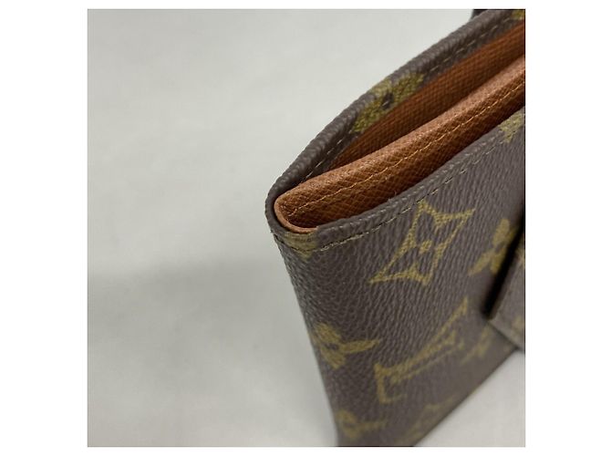Louis Vuitton Brauner Tri-fold Wallet - Ansicht 5