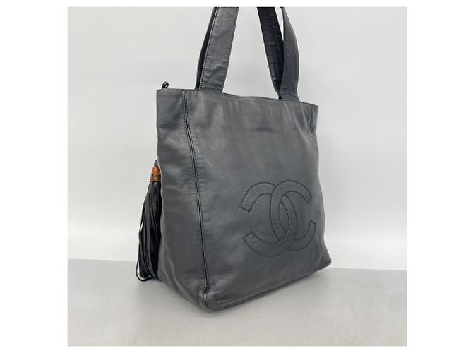 Chanel Tote Bag aus schwarzem Lammleder - Ansicht 2