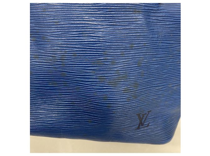Noe Borsa a Spalla Louis Vuitton Epi Petit Noé Blu - vista 10