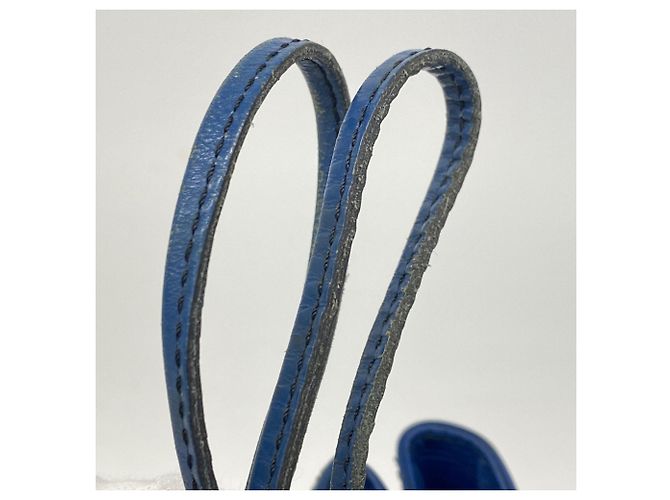 Noe Borsa a Spalla Louis Vuitton Epi Petit Noé Blu - vista 9