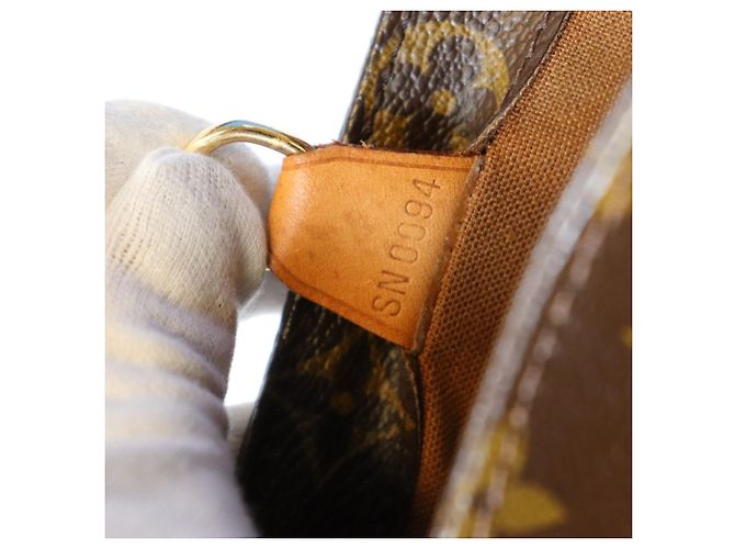 Borsa Louis Vuitton M51173 Vavin PM Marrone Monogramma - vista 11