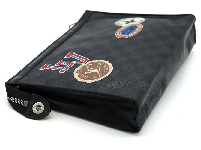 Pochette Voyage MM Louis Vuitton Clutch Bag Nero - vista 4