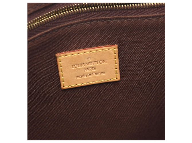 Borsa a tracolla Louis Vuitton Menilmontant MM Monogram Marrone - vista 4
