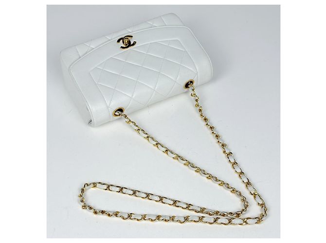 Borsa a Spalla Chanel Diana Matelassé Bianco - vista 9