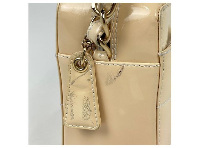Borsa Chanel in vernice beige - vista 6