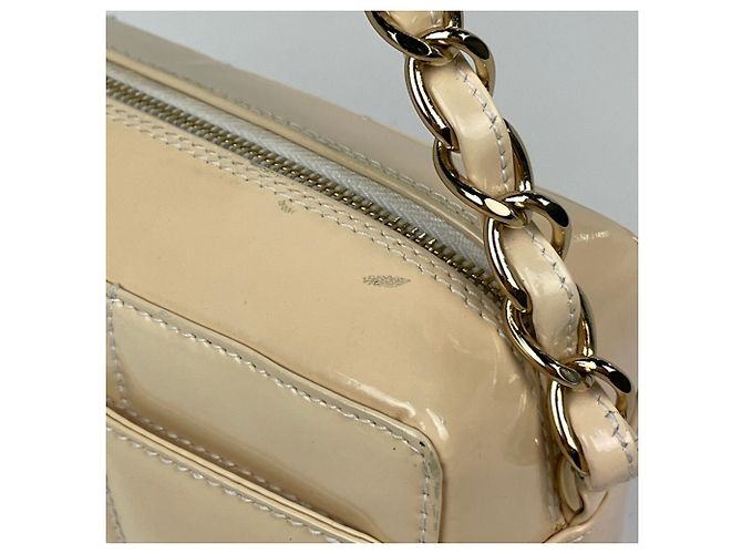 Borsa Chanel in vernice beige - vista 7