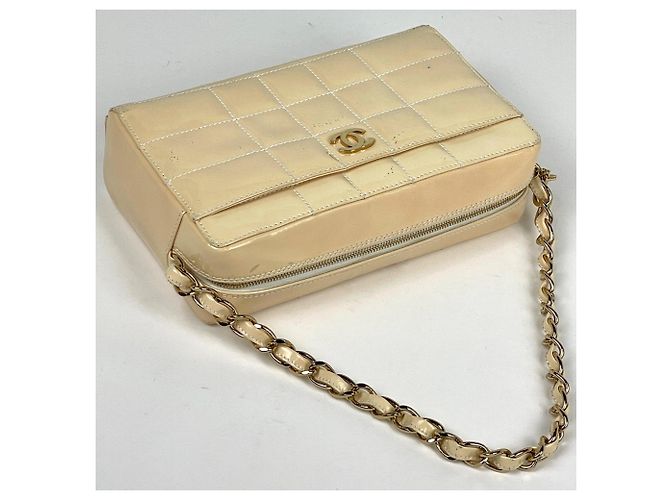 Borsa Chanel in vernice beige - vista 8