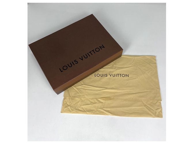 Borsa a tracolla Louis Vuitton Mick MM Nero - vista 8