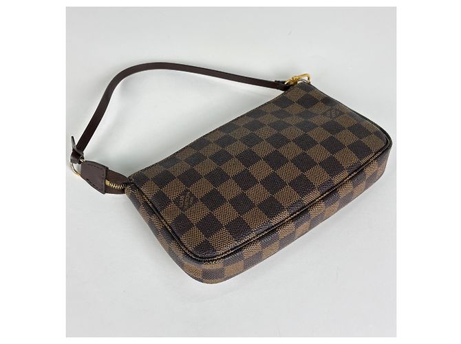 Pochette Louis Vuitton Pochette Accessoires Marrone - vista 2