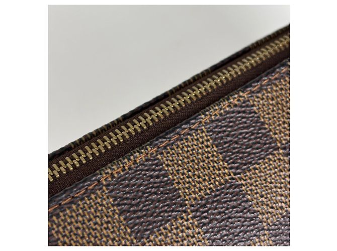 Pochette Louis Vuitton Pochette Accessoires Marrone - vista 4