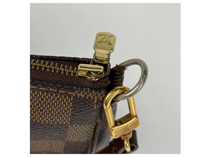 Pochette Louis Vuitton Pochette Accessoires Marrone - vista 5