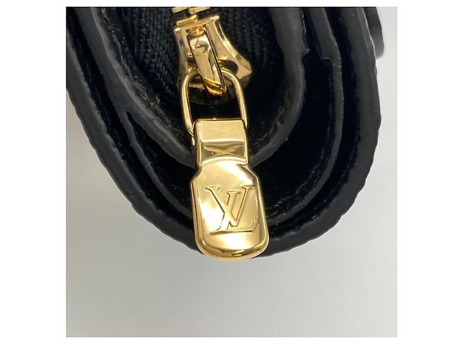 Louis Vuitton Portefeuille Claire Bi-fold Portemonnaie Schwarz Monogramm - Ansicht 4