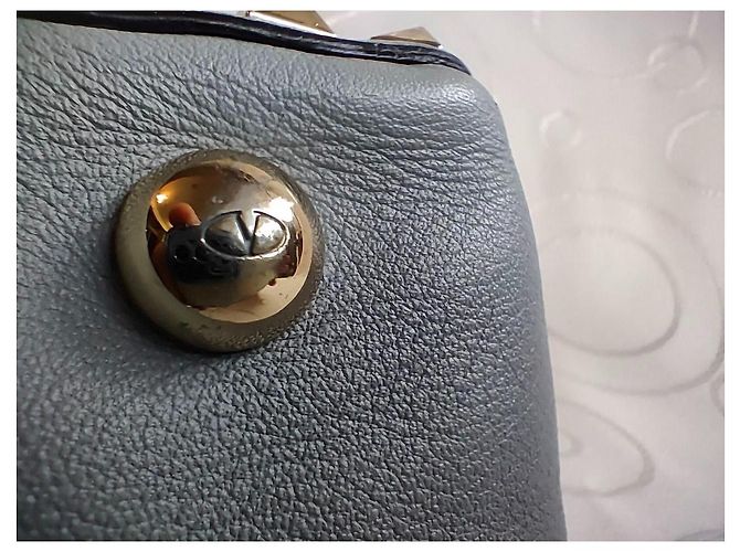 Valentino Garavani Rockstud Small Trapeze Borsa Tote Pelle Grigia - vista 12