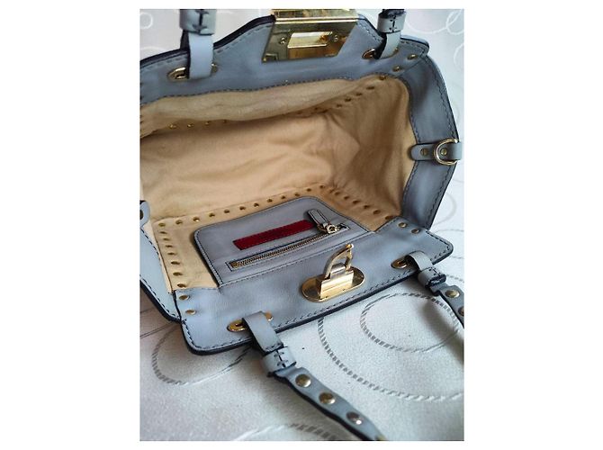 Valentino Garavani Rockstud Small Trapeze Borsa Tote Pelle Grigia - vista 14