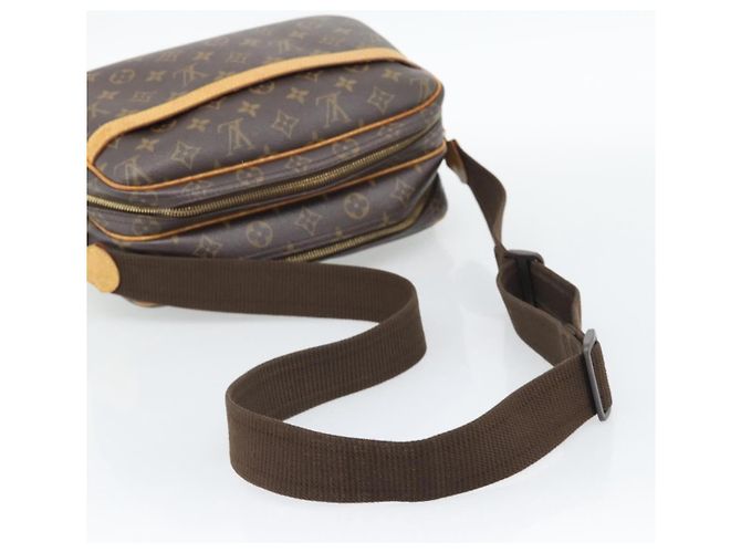 Louis Vuitton Reporter Monogram PM Marrone - vista 7