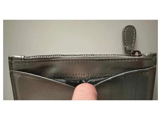 Balenciaga Tarjetero de cuero plateado con cremallera - vista 4