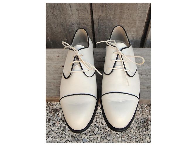 Autre Marque Scarpe Richelieu in pelle bianco e nero - vista 5