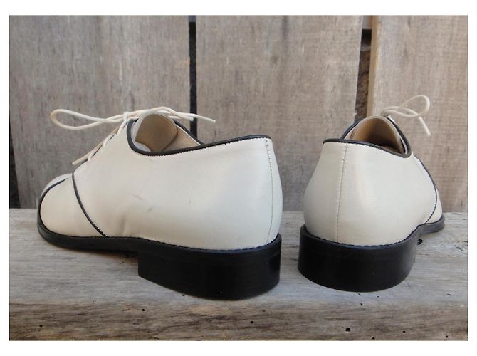 Autre Marque Scarpe Richelieu in pelle bianco e nero - vista 8