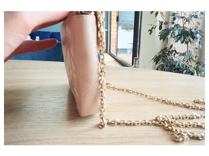 Dior Bolsa de ombro em couro rosa pálido acolchoado - vista 3