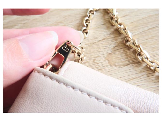Dior Bolsa de ombro em couro rosa pálido acolchoado - vista 5