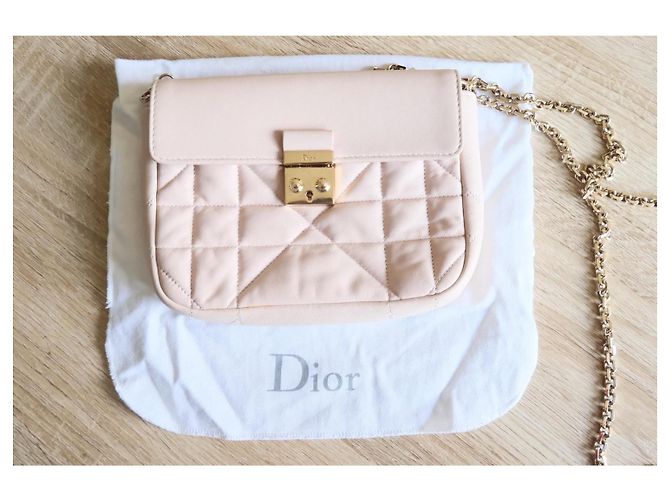 Dior Bolsa de ombro em couro rosa pálido acolchoado - vista 8