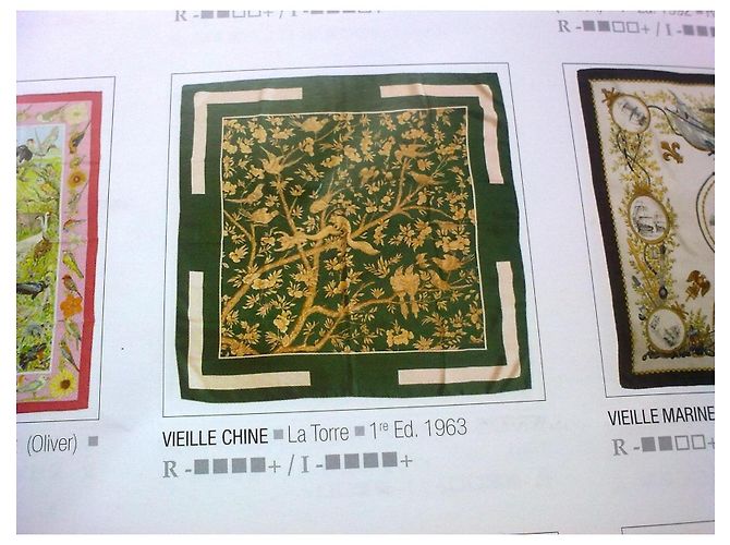 Carré Hermès La Vieille Chine in seta Cachi Blu chiaro - vista 11