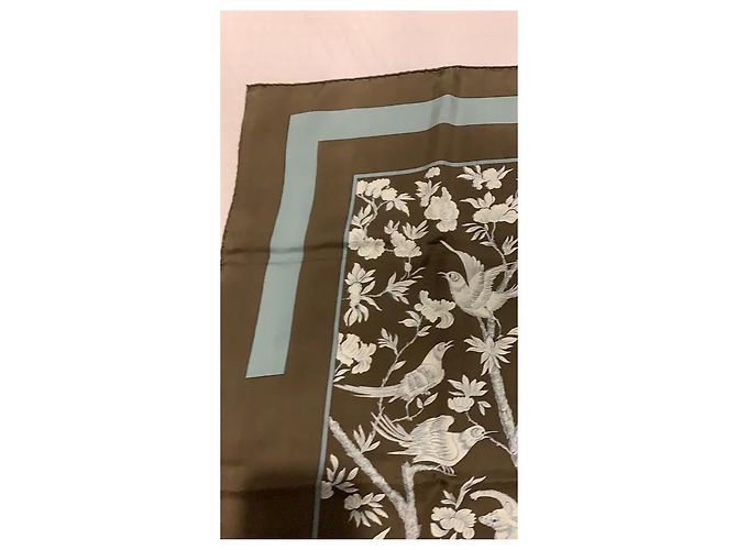 Carré Hermès La Vieille Chine in seta Cachi Blu chiaro - vista 7