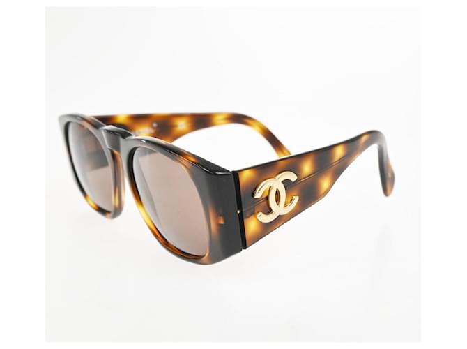 Logo CC Chanel de plástico Castaño - vista 5