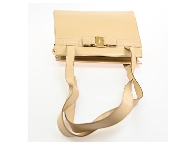 Salvatore Ferragamo Vala Leather Beige - vista 7