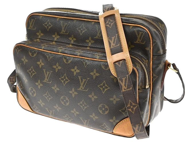 Louis Vuitton Nil Messenger Monogram Canvas 28 Marrone - vista 3