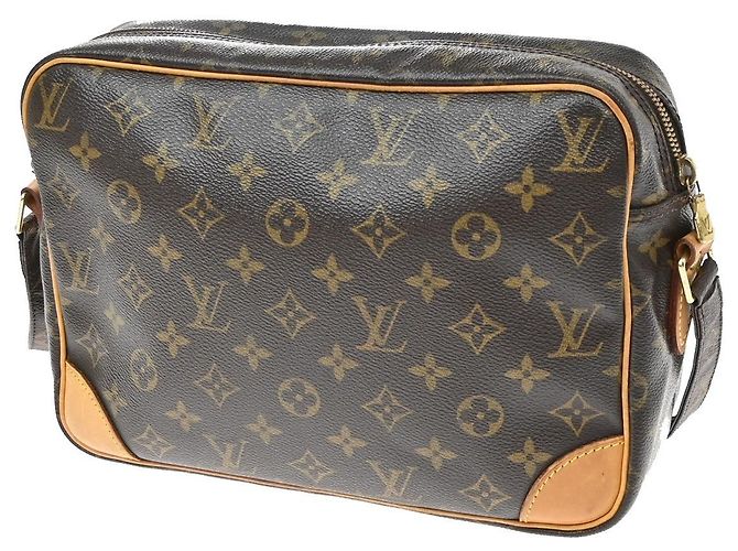 Louis Vuitton Nil Messenger Monogram Canvas 28 Marrone - vista 4