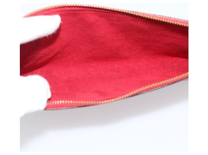 Louis Vuitton Pochette Accessoires Epi Medium Rosso - vista 5