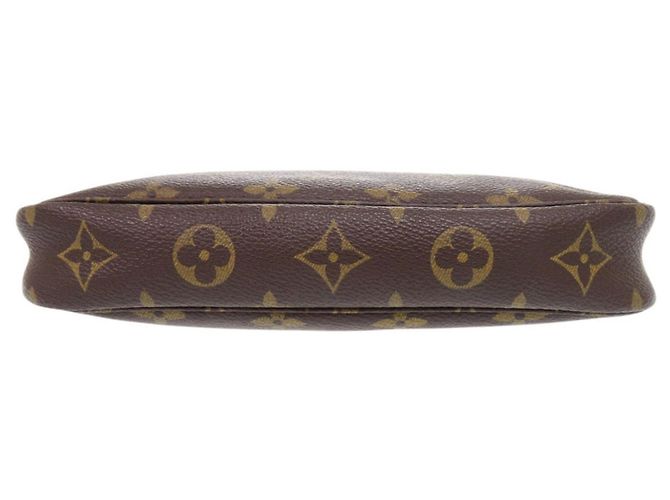 Borsa Louis Vuitton Pochette Accessoires Monogram Marrone Monogramma - vista 3