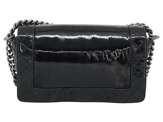 Chanel Boy Flap in pelle vernice Old medium (25) Nero - vista 2