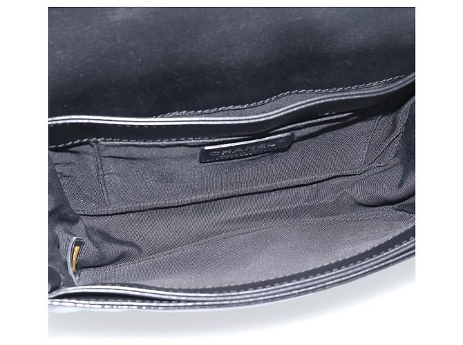 Chanel Boy Flap in pelle vernice Old medium (25) Nero - vista 5