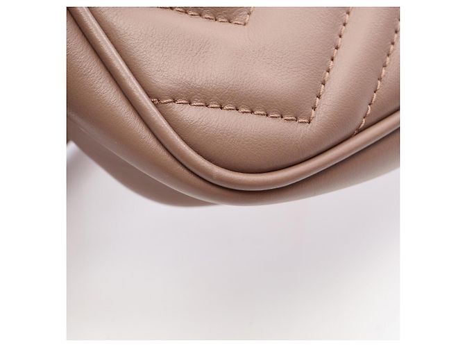Mini borsa trapuntata Gucci GG Marmont Beige - vista 6