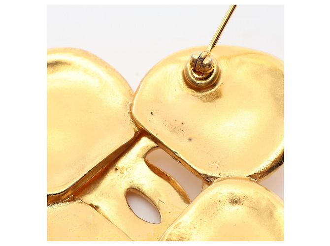 Broche Chanel Coco Mark Clover banhado a ouro Dourado - vista 4