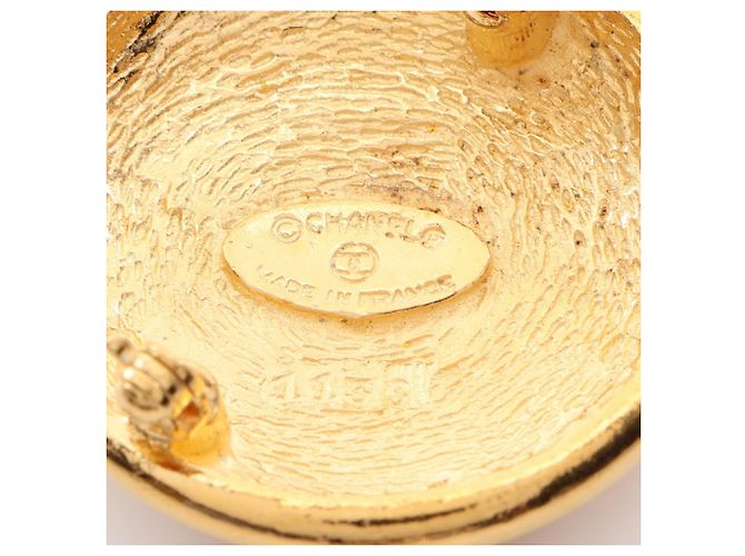 Spilla Chanel Coco Mark Rotonda Placcata Oro D'oro - vista 3
