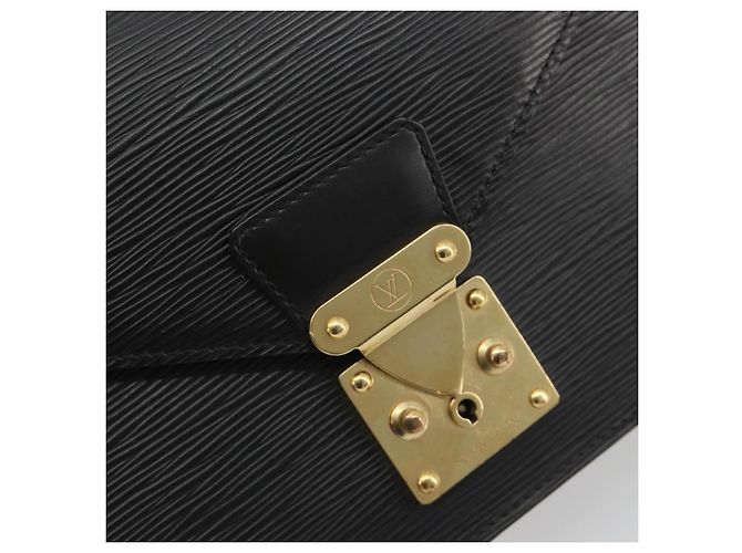 LOUIS VUITTON Epi Serie Dragonne Clutch Bag Black Noir M52612 LV Auth ep15521 Nero - vista 17