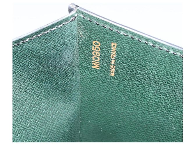 Clutch LOUIS VUITTON Epi Trapeze Black M80165 LV Auth ep15536A Nero - vista 12