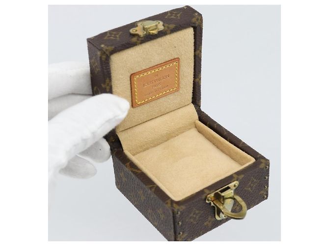 LOUIS VUITTON Estuche de Accesorios Eccrine Declaration Joyero M21010 Auth 194621V Monograma - vista 9
