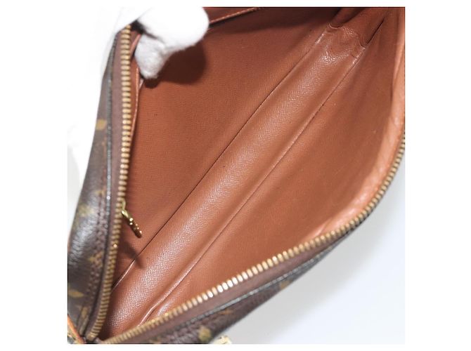 LOUIS VUITTON Monogram Marly Dragonne GM Clutch Bag M51825 LV Auth ep15546 Monogramma - vista 10