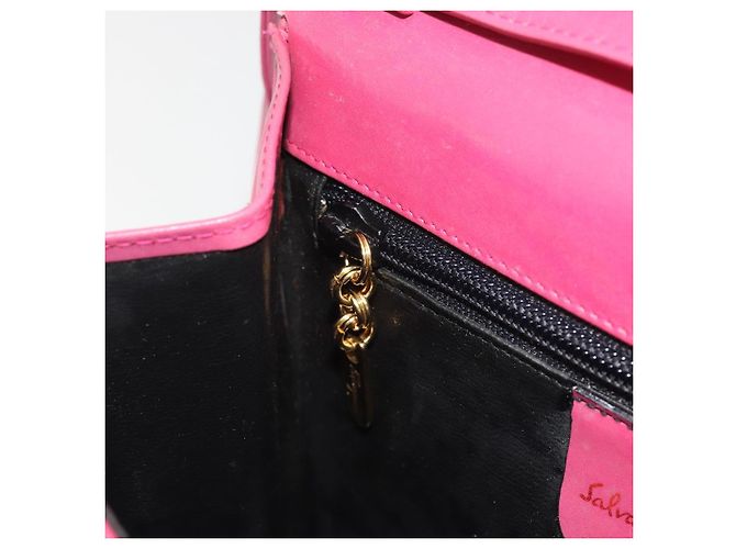 Sac à bandoulière Salvatore Ferragamo Vala en cuir rose or authentique 193072 - vue 20
