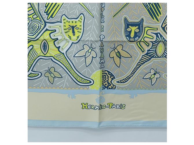 Hermès Sciarpa HERMES Carre 90 in seta "LÉGENDE KUNA PEUPLE DE PANAMA" Blue Auth ki6728M Beige - vista 9