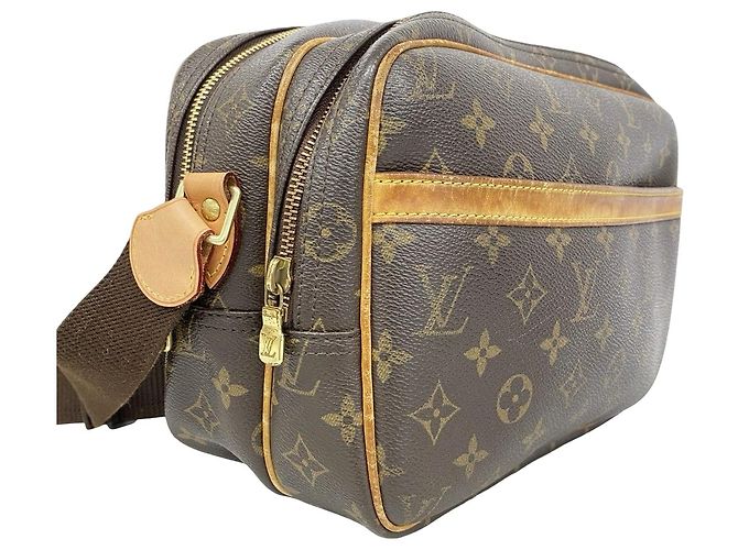 Louis Vuitton Reporter PM Castaño Dorado - vista 2