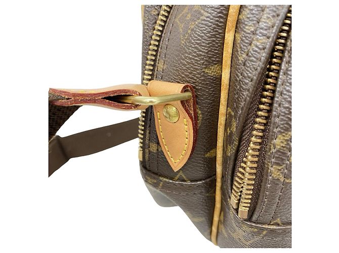 Louis Vuitton Reporter PM Castaño Dorado - vista 4