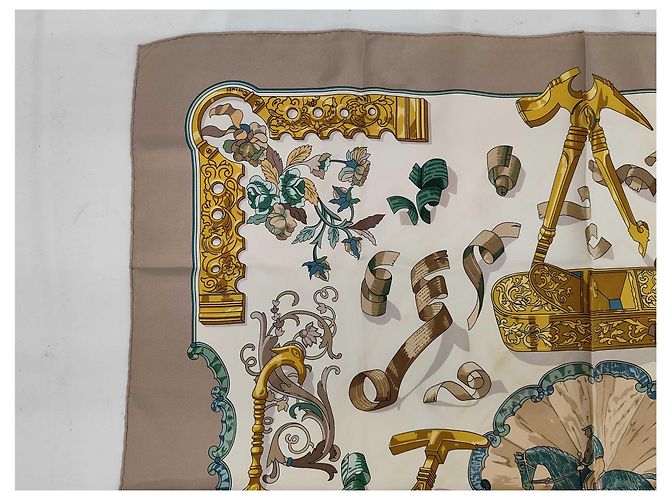 Hermès Hermes Carré 90 Silk multicolor 90 x 90 cm Multicolore - vista 2