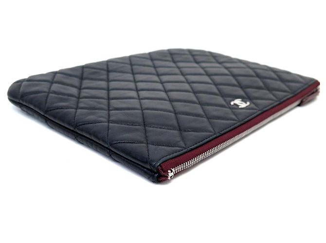 Timeless NUOVA CHANEL POUCH CLASSICA IN PELLE MATELASSÉ CON ZIP A82545 Nero - vista 4